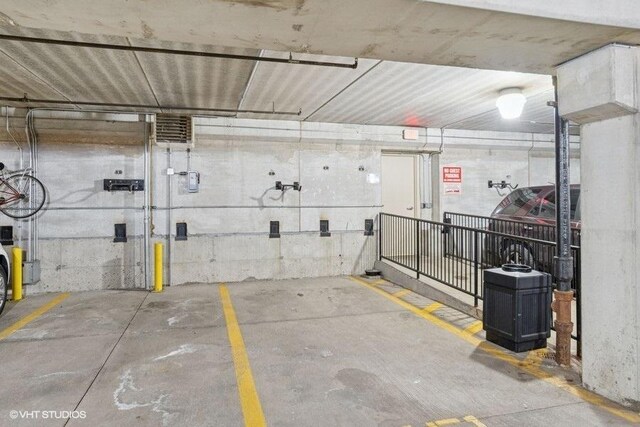 660 W Wayman St Unit 701, Chicago, IL 60661 - view of parking deck