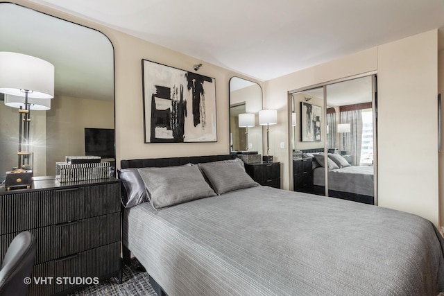 345 N Lasalle Dr Unit 802, Chicago, IL 60610 - bedroom featuring a closet