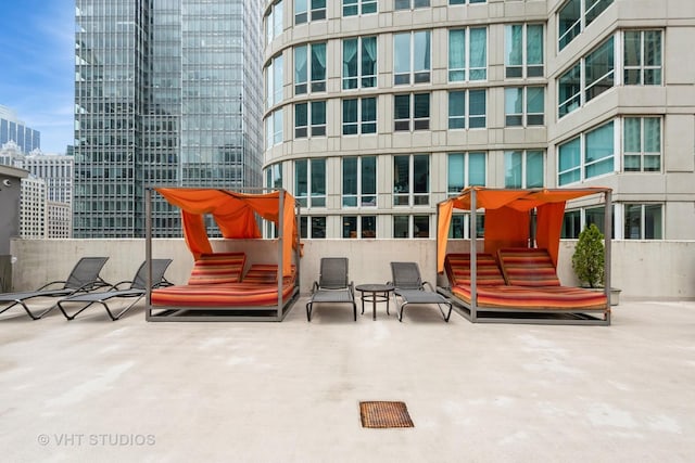 345 N Lasalle Dr Unit 802, Chicago, IL 60610 - view of patio / terrace