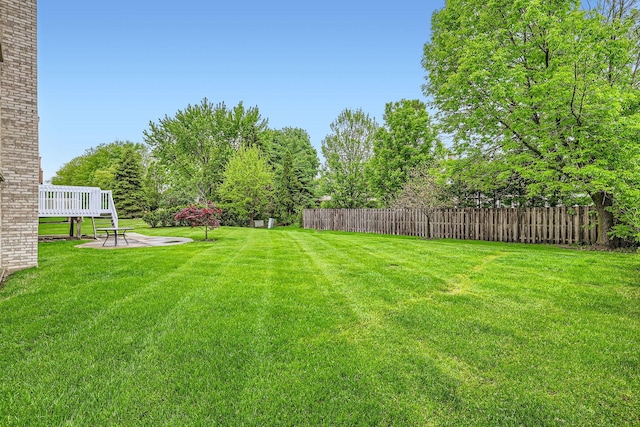 830 W Lukas Ave, Palatine, IL 60067 - view of yard with a patio
