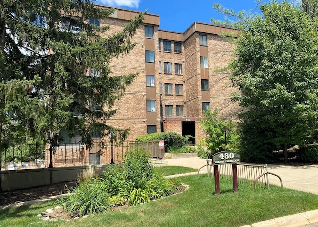 430 Walnut Ave Unit 2201, Lisle, IL 60532 - view of apartment building / complex