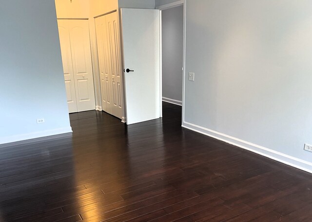 430 Walnut Ave Unit 2201, Lisle, IL 60532 - empty room with dark wood-style floors and baseboards