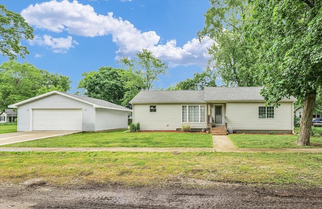 318 W Market St, Farmer City, IL 61842 - single story home with a garage, a front yard, and an outbuilding