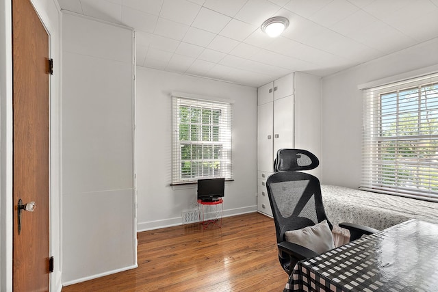1144 Leavitt Ave, Flossmoor, IL 60422 - office featuring wood finished floors and baseboards