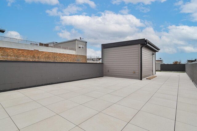 2417 W Walton St Unit 3, Chicago, IL 60622 - view of patio / terrace