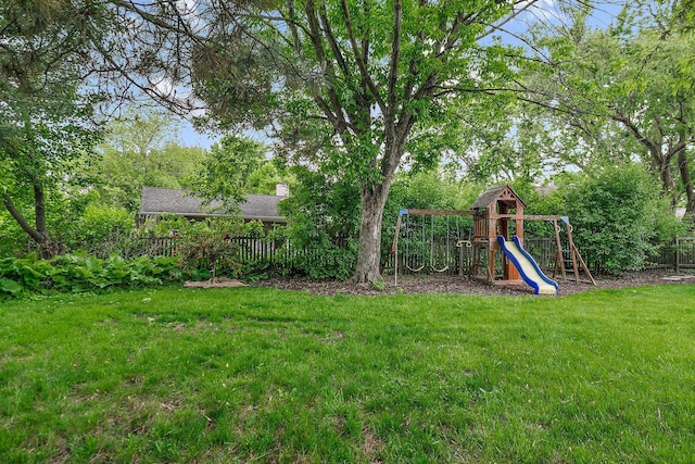 5S542 Tartan Ln, Naperville, IL 60563 - view of grassy yard featuring a playground