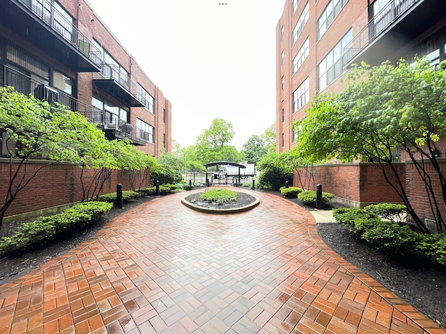 2323 W Pershing Rd Unit 421, Chicago, IL 60609 - view of home's community