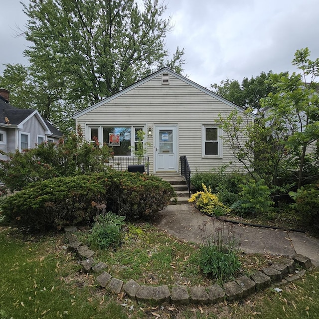 237 Pine St, Villa Park, IL 60181 - view of bungalow-style home