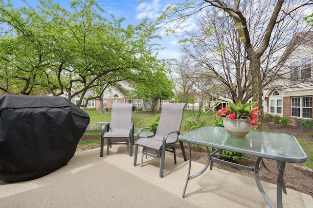 538 Pembrook Ct S, Crystal Lake, IL 60014 - view of patio / terrace with area for grilling