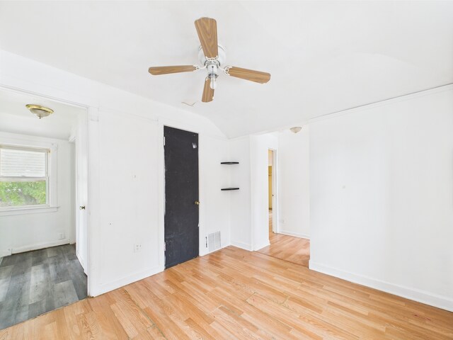 3356 W 84th St, Chicago, IL 60652 - unfurnished room with light wood-style floors, a ceiling fan, and baseboards