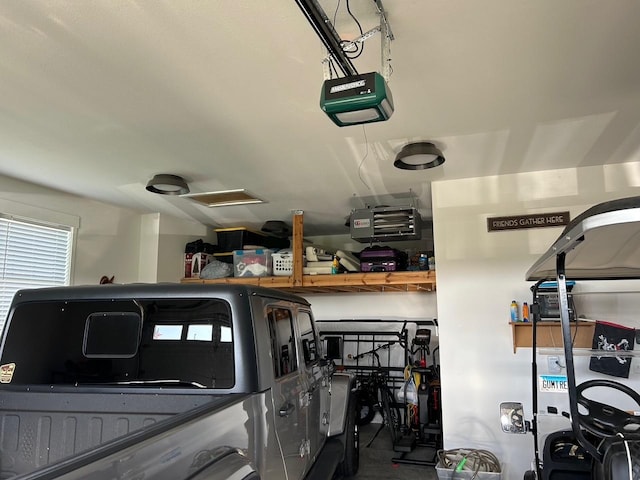 981 W Forsyth Rd, Forsyth, IL 62535 - garage with a garage door opener