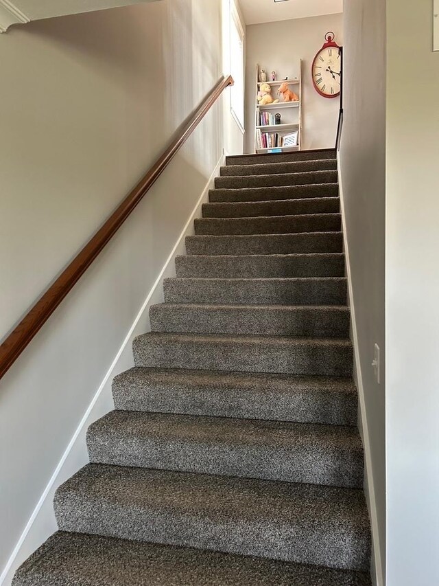 981 W Forsyth Rd, Forsyth, IL 62535 - view of staircase