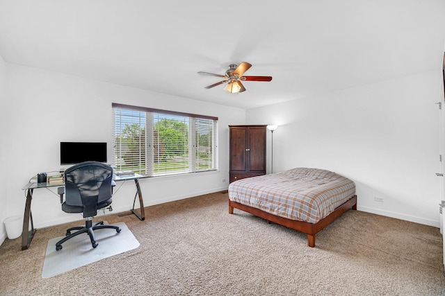 731 W Kenilworth Ave, Palatine, IL 60067 - bedroom with carpet floors, baseboards, an office area, and a ceiling fan