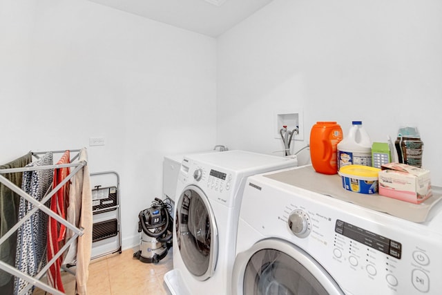 731 W Kenilworth Ave, Palatine, IL 60067 - laundry room featuring separate washer and dryer and light tile patterned floors
