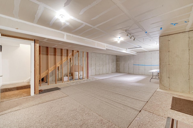 731 W Kenilworth Ave, Palatine, IL 60067 - below grade area with stairway