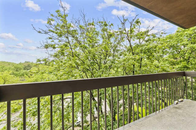 1771 Mission Hills Rd Unit 412, Northbrook, IL 60062 - view of balcony