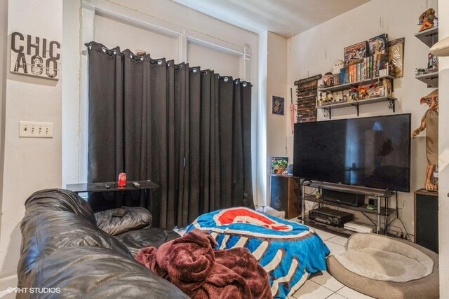 1418 N Campbell Ave, Chicago, IL 60622 - living room featuring tile patterned flooring