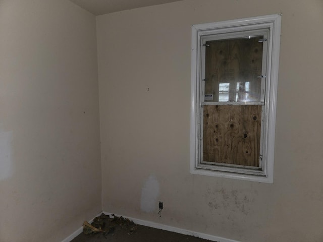 8408 S Baker Ave, Chicago, IL 60617 - empty room with baseboards