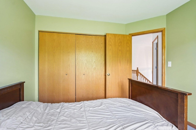 5 Crimson Ct, Lake In The Hills, IL 60156 - bedroom with a closet