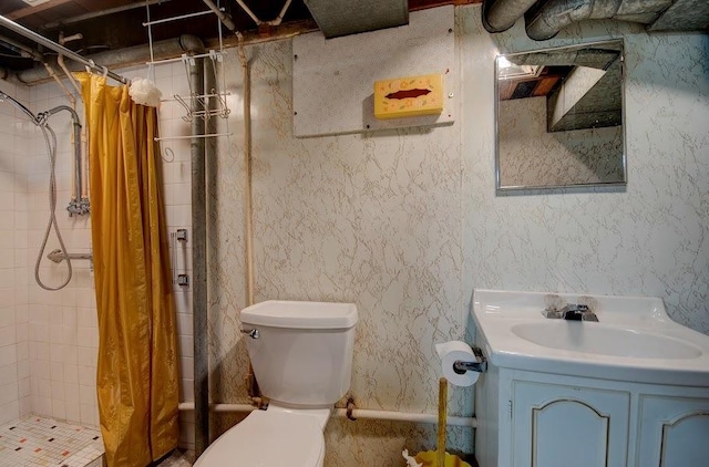 908 Catherine St, Joliet, IL 60435 - bathroom with toilet, vanity, and tiled shower