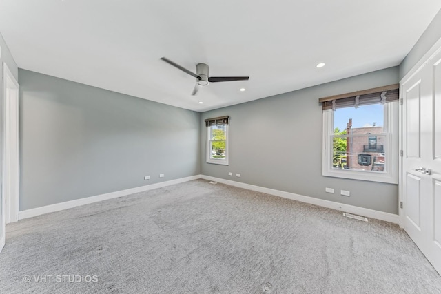 3125 S Giles Ave, Chicago, IL 60616 - carpeted empty room featuring ceiling fan, baseboards, and recessed lighting