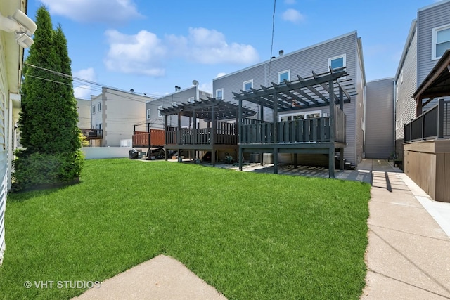 3125 S Giles Ave, Chicago, IL 60616 - back of property featuring a pergola and a yard