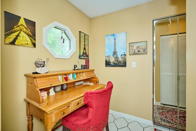 202 Country Ln Unit 202, Des Plaines, IL 60016 - office space with baseboards