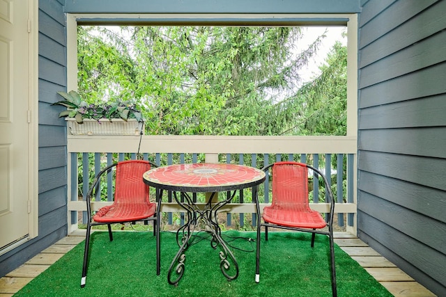 202 Country Ln Unit 202, Des Plaines, IL 60016 - view of balcony