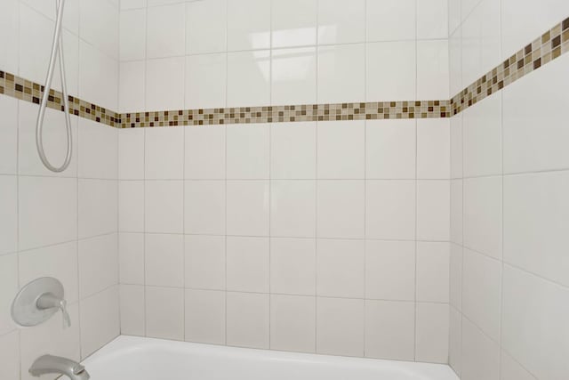1157 W 19th Pl, Chicago, IL 60608 - bathroom with bathtub / shower combination