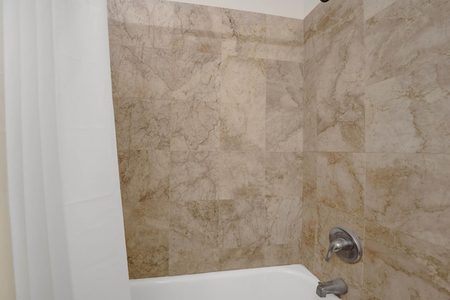1157 W 19th Pl, Chicago, IL 60608 - bathroom view of washtub / shower combination