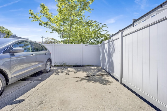 1157 W 19th Pl, Chicago, IL 60608 - view of vehicle parking