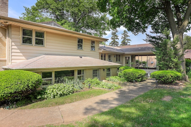 1131 Blanchard St, Downers Grove, IL 60516 - split level home featuring a chimney
