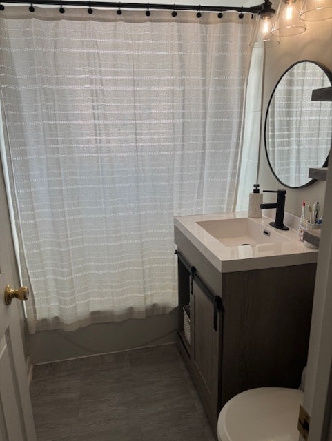 3641 W 120th Pl, Alsip, IL 60803 - bathroom with vanity, shower / bath combo with shower curtain, and toilet