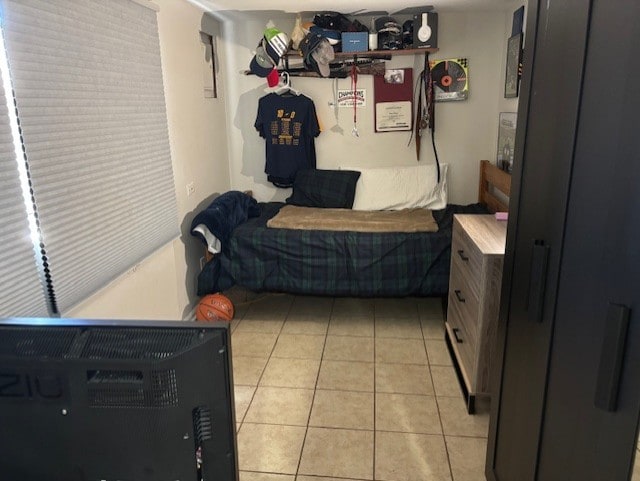 3641 W 120th Pl, Alsip, IL 60803 - bedroom featuring light tile patterned flooring