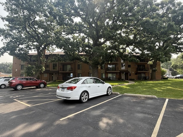 10940 S Worth Ave Unit 9, Worth, IL 60482 - view of uncovered parking lot