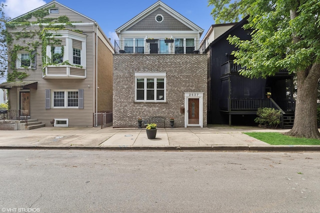 2637 W Huron St, Chicago, IL 60612 - view of front of property featuring brick siding