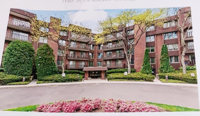 1175 Lake Cook Rd Unit 201W, Northbrook, IL 60062 - view of apartment building / complex