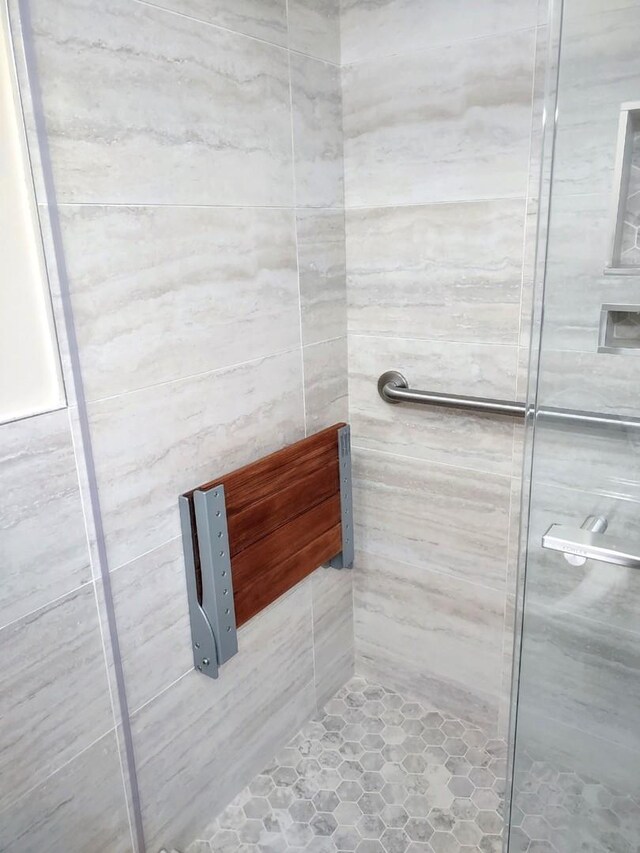 1175 Lake Cook Rd Unit 201W, Northbrook, IL 60062 - bathroom with tiled shower
