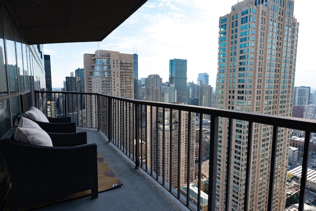 10 E Ontario St Unit 4805, Chicago, IL 60611 - balcony with a view of skyline
