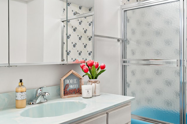 533 Lomond Dr, Mundelein, IL 60060 - full bath with a shower stall and vanity