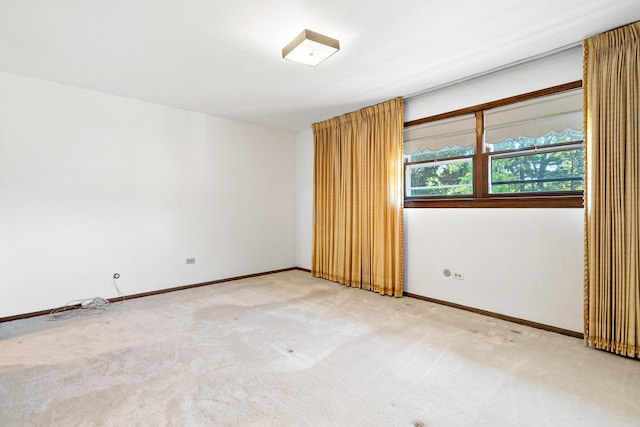 533 Lomond Dr, Mundelein, IL 60060 - spare room featuring light colored carpet and baseboards