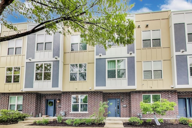 8127 Floral Ave, Skokie, IL 60077 - photo 1