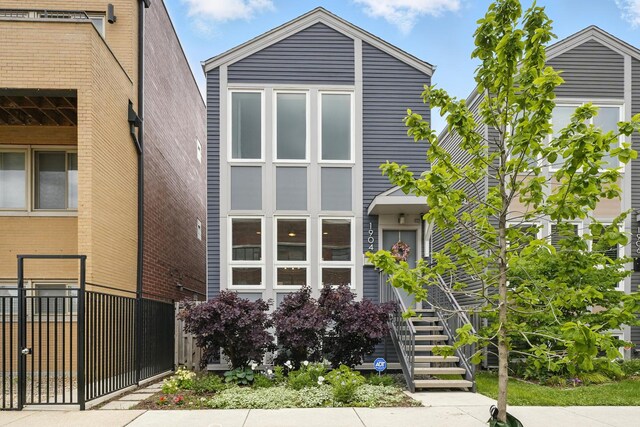 1904 N Springfield Ave, Chicago, IL 60647 - photo 1