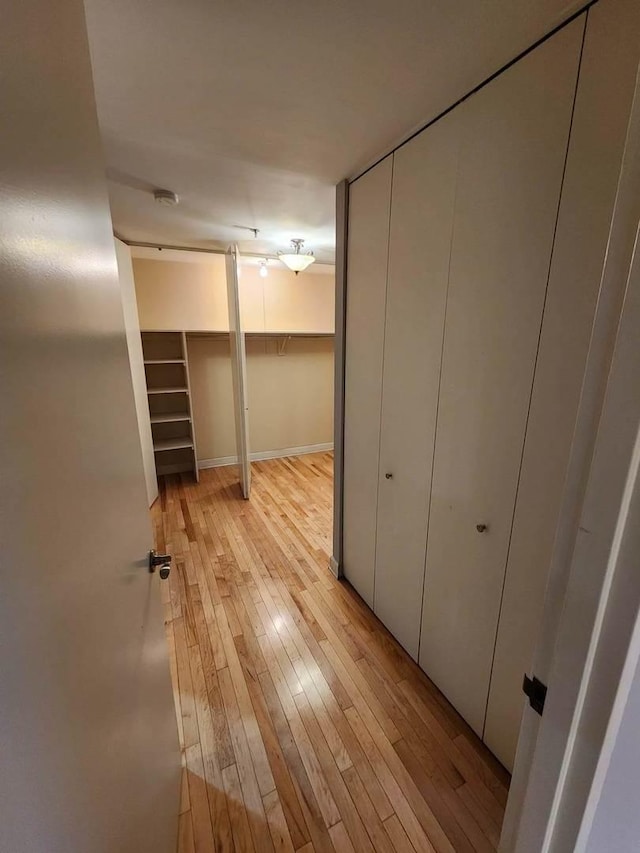 680 N Lake Shore Dr Unit 716, Chicago, IL 60611 - hallway featuring light wood-style floors