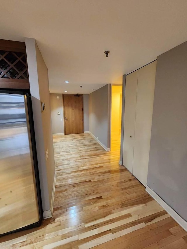 680 N Lake Shore Dr Unit 716, Chicago, IL 60611 - hall featuring light wood-style floors, baseboards, and recessed lighting