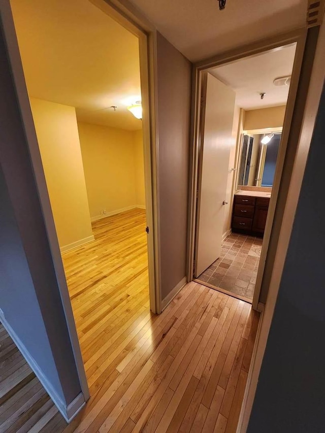 680 N Lake Shore Dr Unit 716, Chicago, IL 60611 - hall featuring light wood-style flooring and baseboards