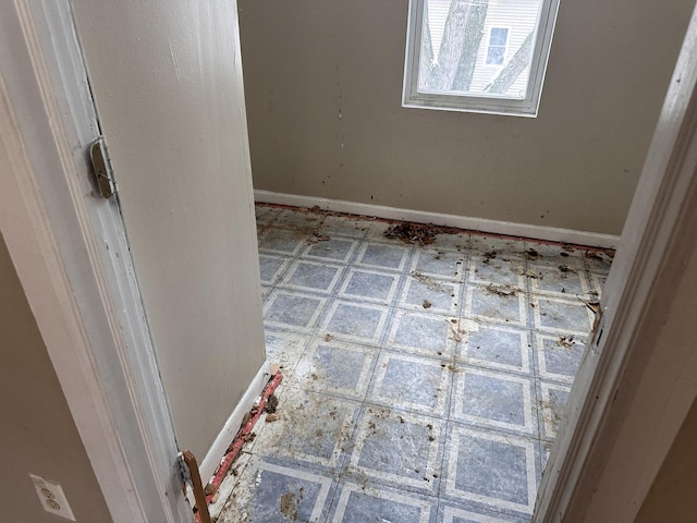241 156th St, Calumet City, IL 60409 - bathroom featuring baseboards