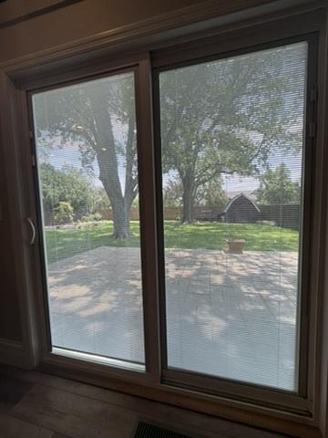 203 E Willard St, Urbana, IL 61801 - photo 37