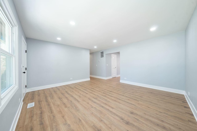 5831 Allemong Dr, Matteson, IL 60443 - unfurnished room featuring light wood-style flooring, recessed lighting, and baseboards