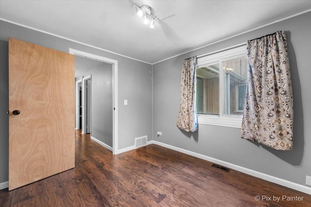 405 S Belmont Ave, Elgin, IL 60123 - empty room featuring baseboards and wood finished floors